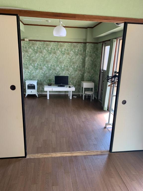 山下ビル５０２, Sutara