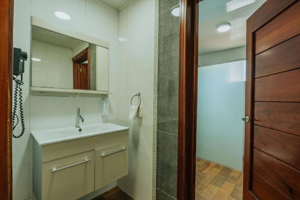 Green Coast Hotel photo