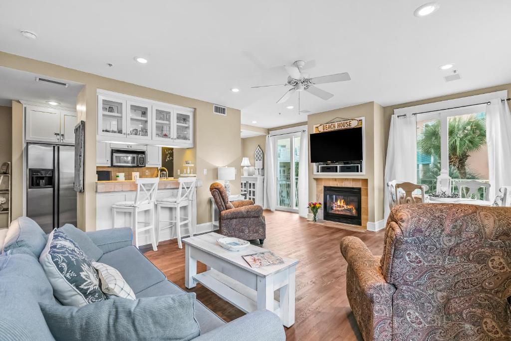 Downtown Carillon 2 200 Lazy Roux, Panama City Beach