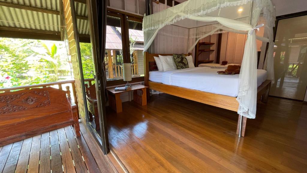 Habitació Triple Bàsica