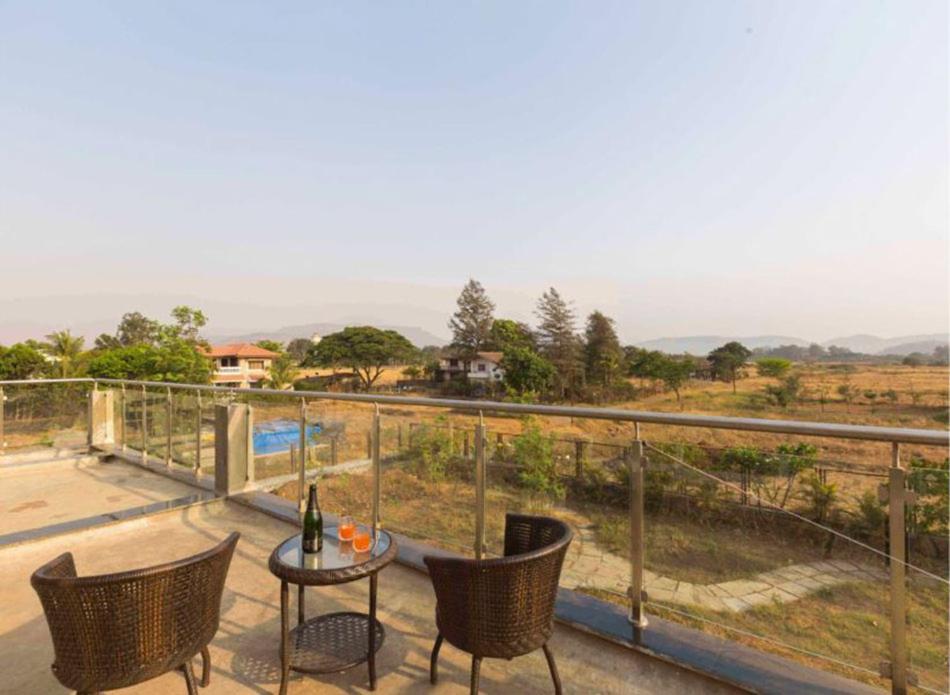 Casa di Fortuna 3BHK Private Pool Villa - Lakhani Estates photo