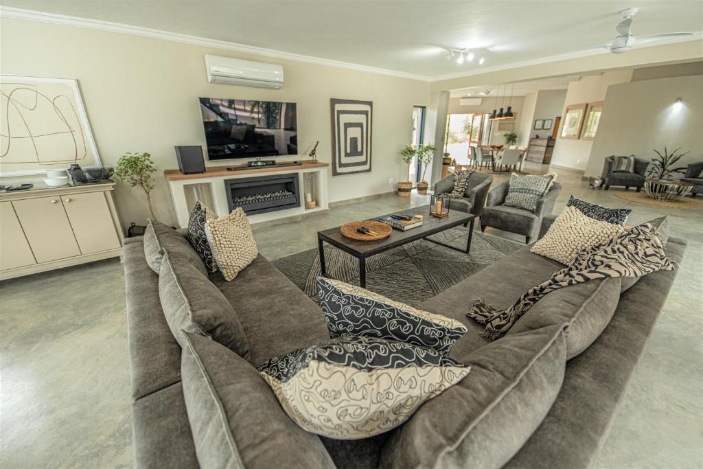 共用ラウンジ/TVエリア