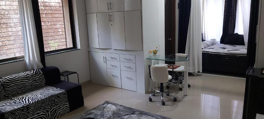 Studio Apartment photo