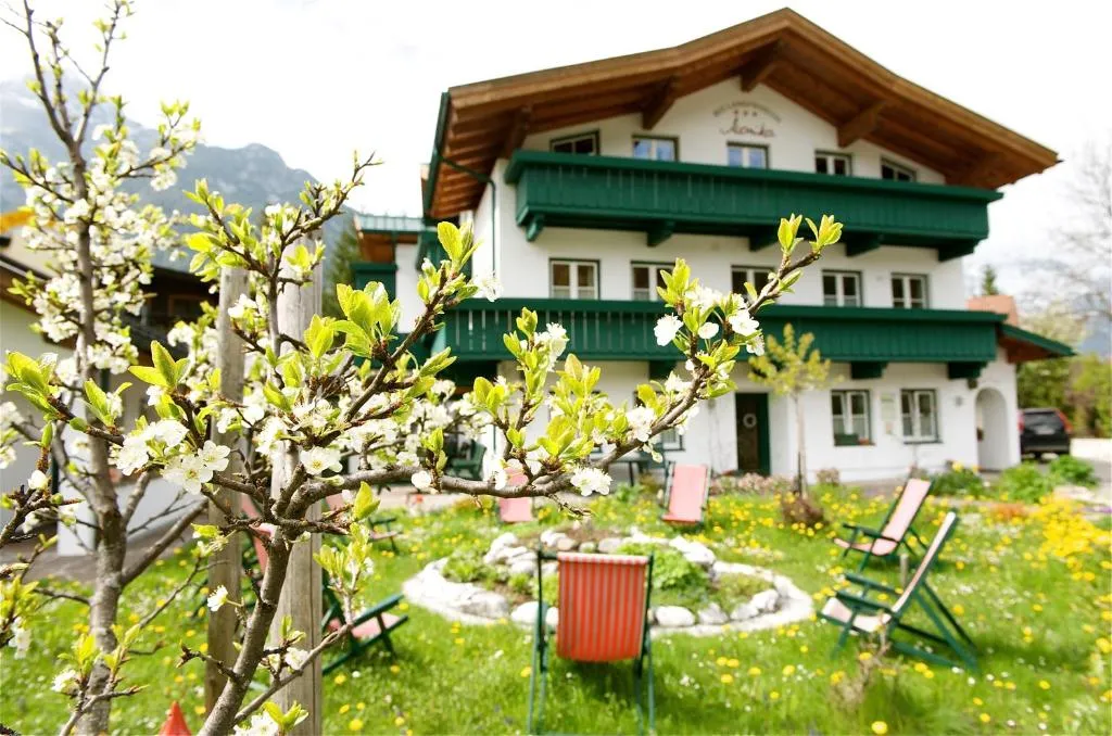 Bio-Landpension Monika, hotel in Leutasch