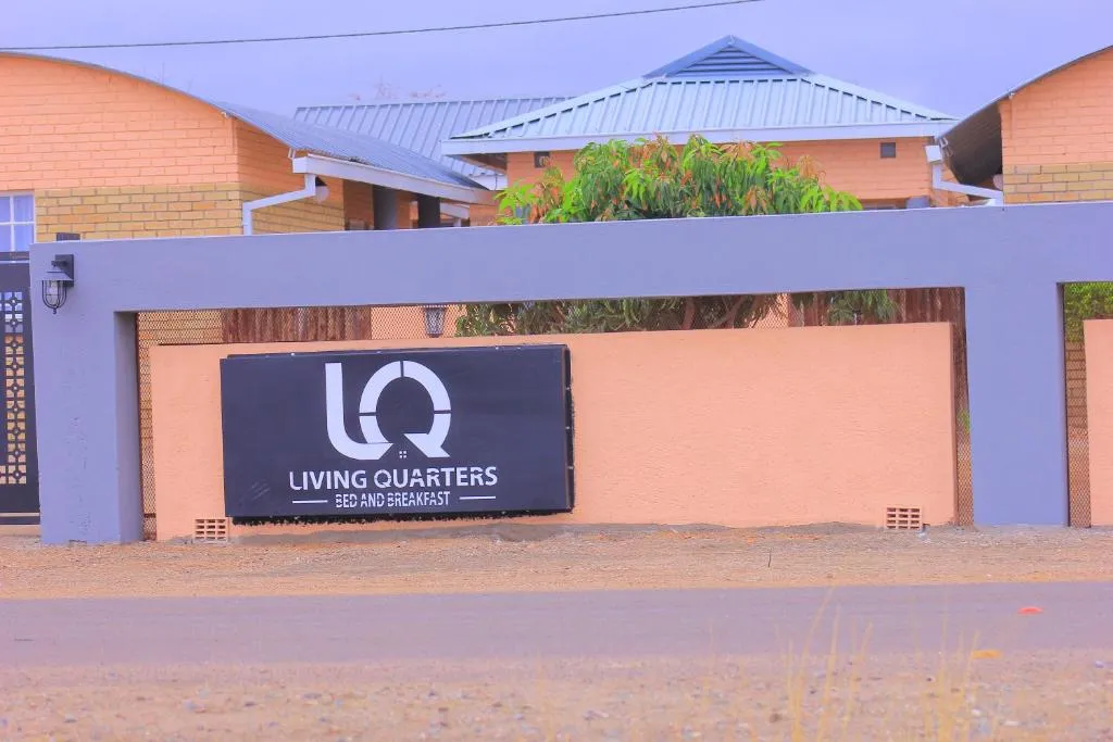 Living Quarters BNB, hotel in Bobonong
