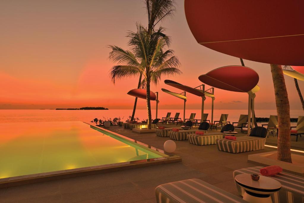 OBLU SELECT Lobigili - Premium All-Inclusive with Free Transfers — Swimming pool in Kaafu Atoll, Kaafu