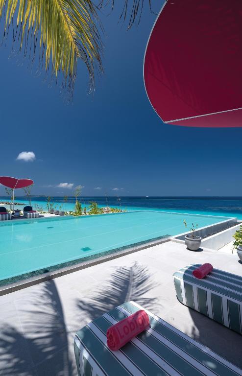 OBLU SELECT Lobigili - Premium All-Inclusive with Free Transfers — Swimming pool in Kaafu Atoll, Kaafu