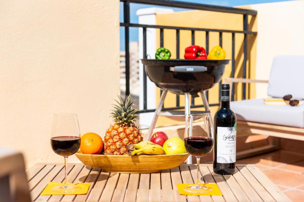 1314 FABULOUS 2 BEDROOM Accommodation ROOF TERRACE - 4
