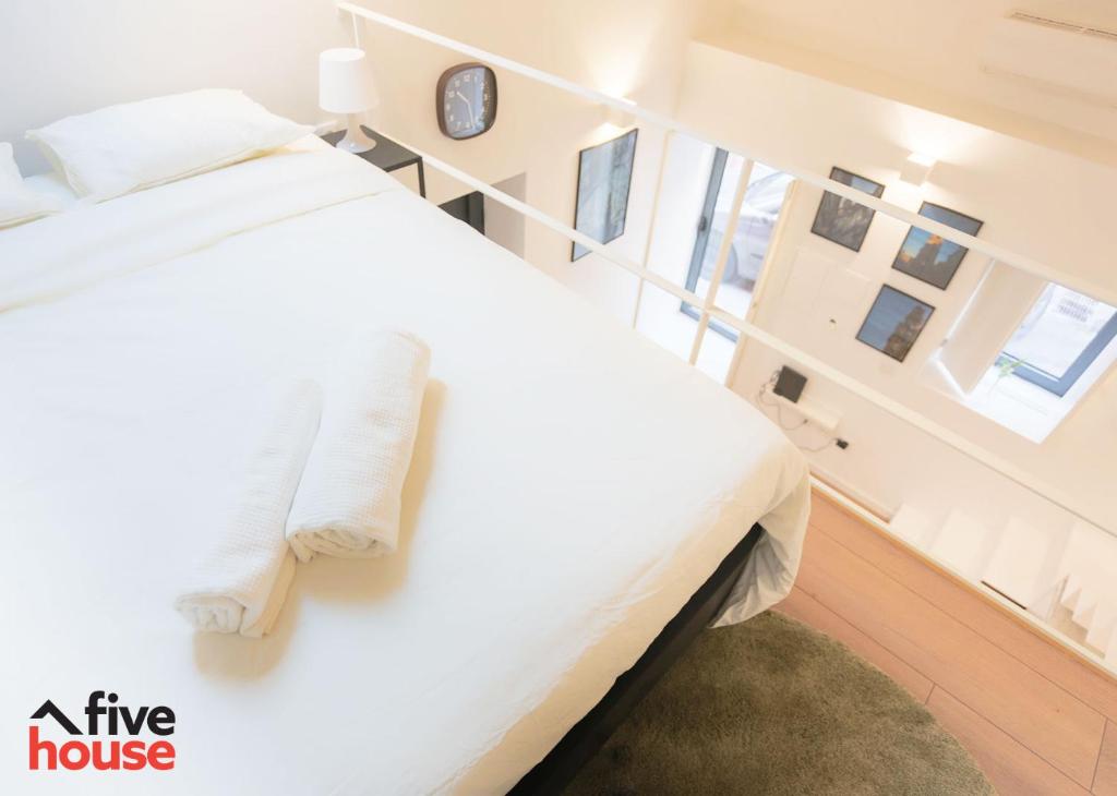 FIVE HOUSE 16, Porto