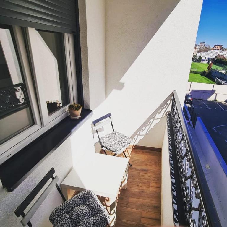 Stan na dan "Kali" Banatska 24 Zemun photo