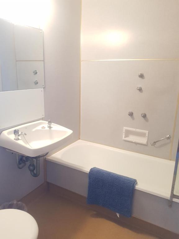 Northern Wairoa Hotel photo