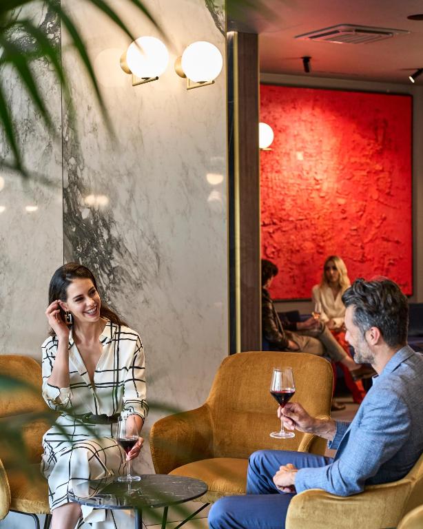 フロント・ロビー