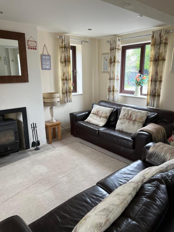 Woodside Cottage