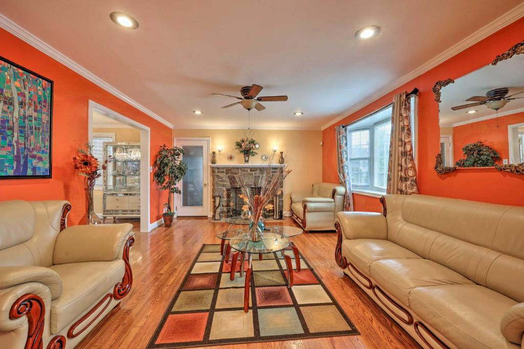 3-Story Home Deck 7 Mi to Downtown Baltimore