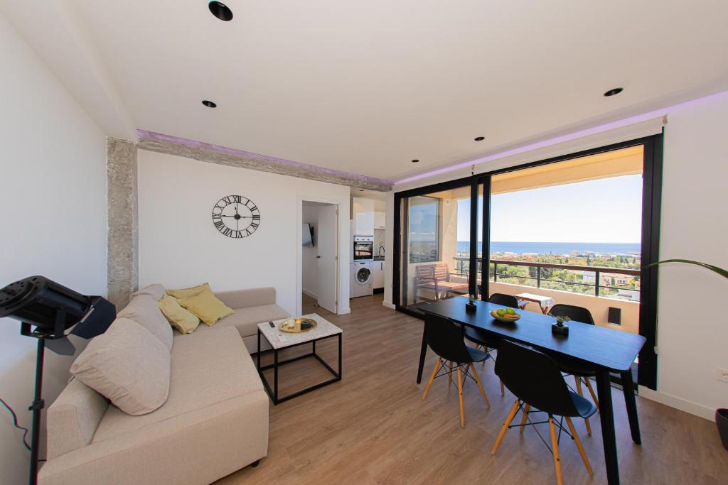 AMAZING APARTMENT WITH STUNNING VIEWS - 4