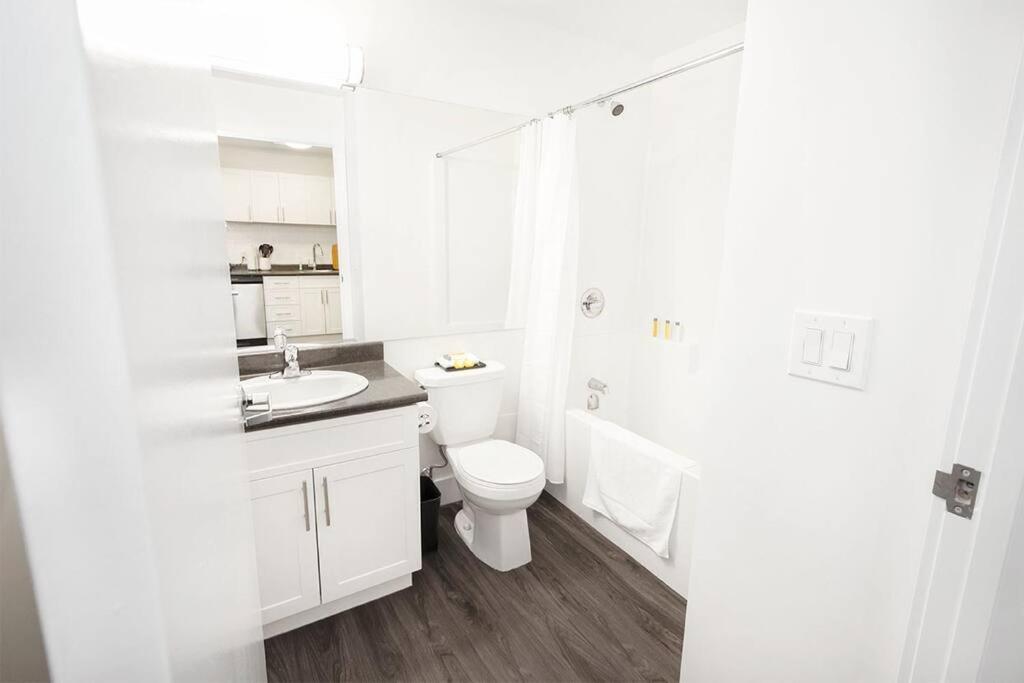 Cozy Studio on 4th Floor with Wi-Fi, Patio, Parking & Laundry! photo