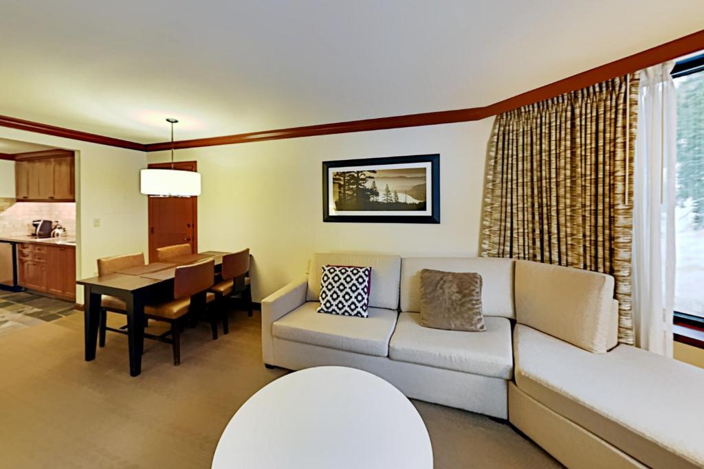 Resort at Squaw Creek's 521, Olympic Valley