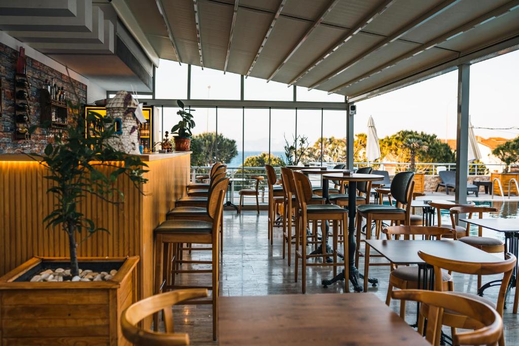 Bar/lounge, Twins Hotel Cesme in Cesme