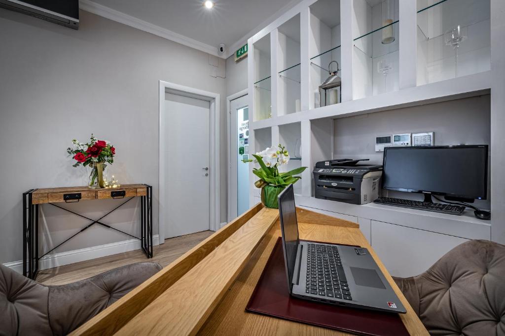 Boutique Hotel Borgo - 3