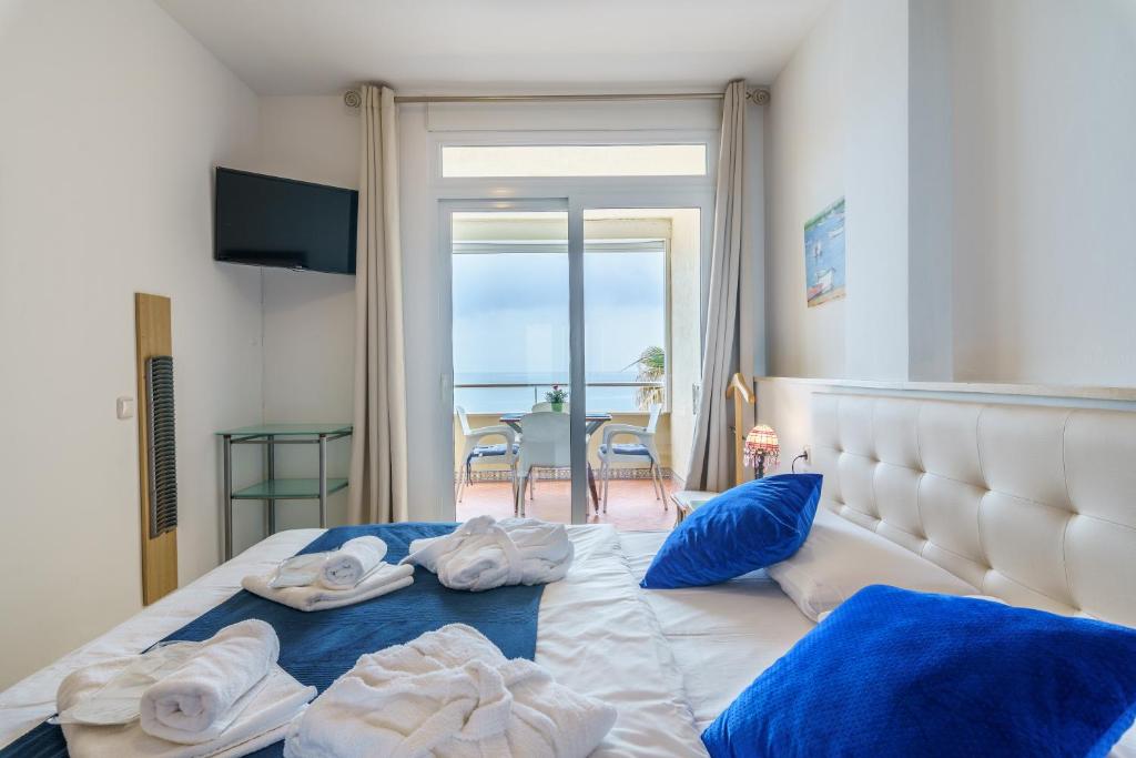 Fantastic Views , on the beach Best Location in Torremolinos - 2
