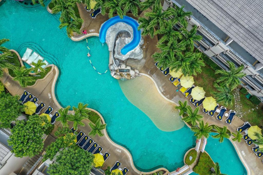 スイミングプール