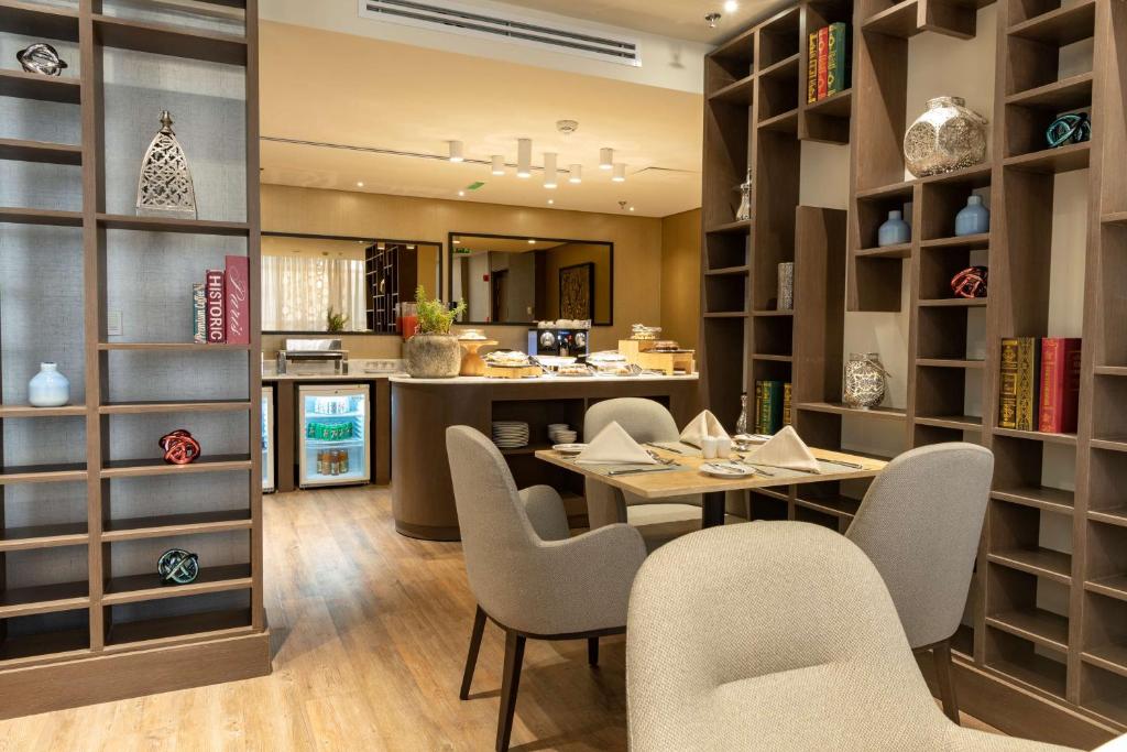 Bar/lounge