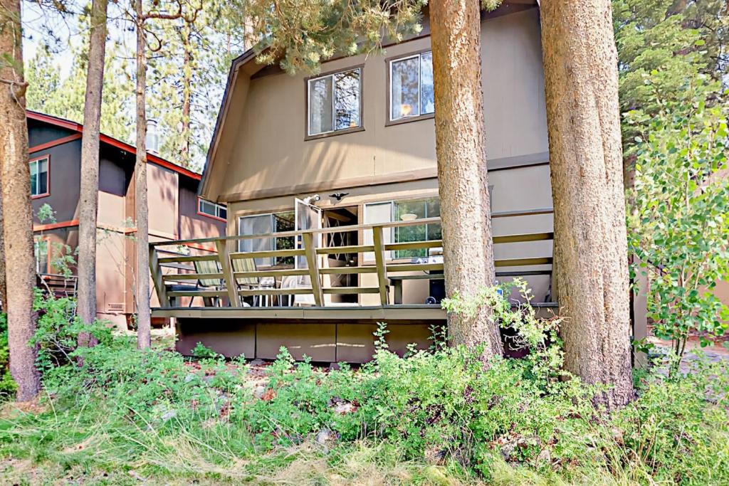 Sky Meadows Charmer, South Lake Tahoe