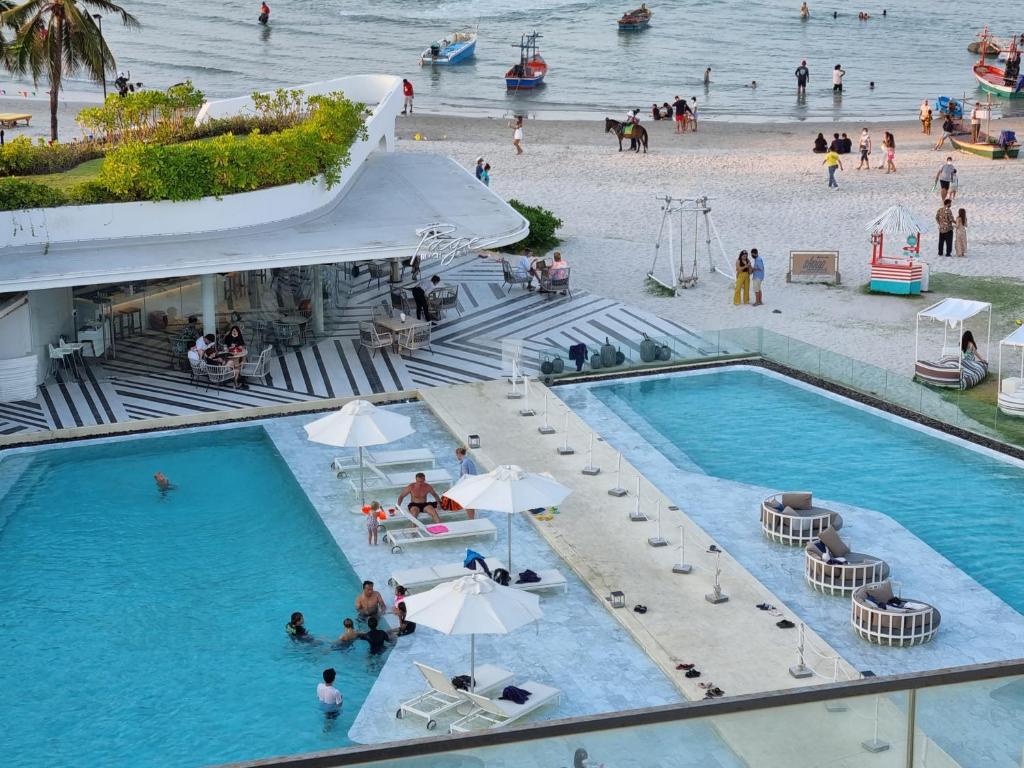 Veranda Residence Hua Hin 1BR Beachfront photo