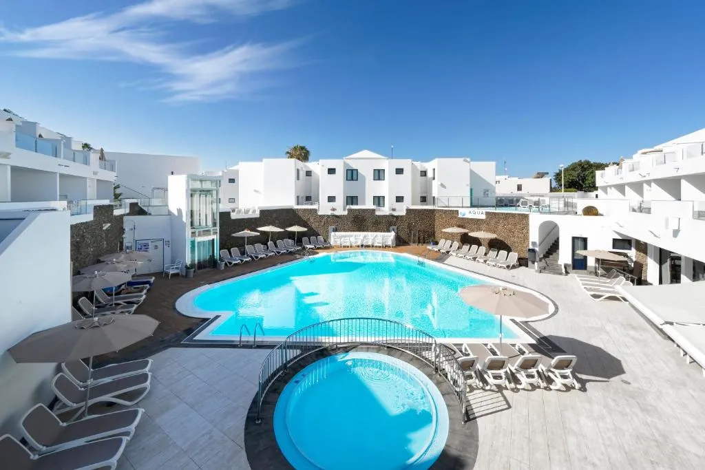 Aqua Suites, Hotel in Puerto del Carmen