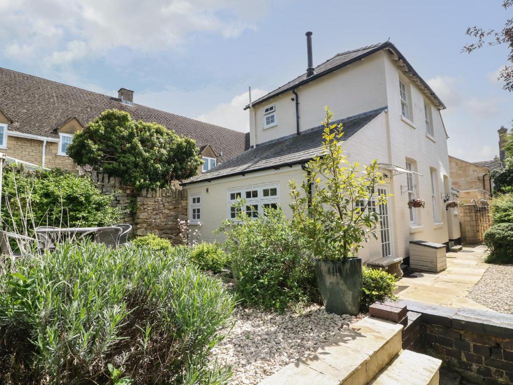 Blundell's Cottage - a pet-friendly cottage near Broadway in the Cotswolds