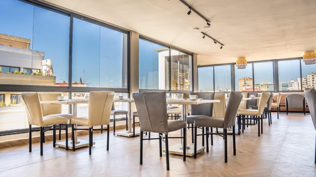 Restaurant, Hotel Les Ambassadeurs in Casablanca