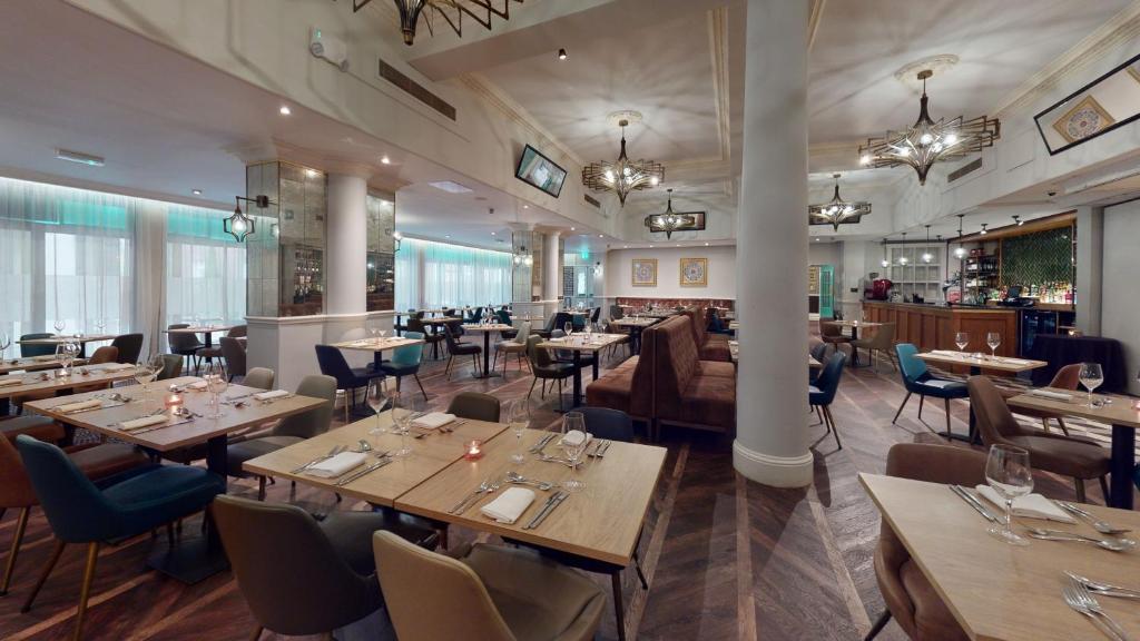 The Queen at Chester Hotel, BW Premier Collection