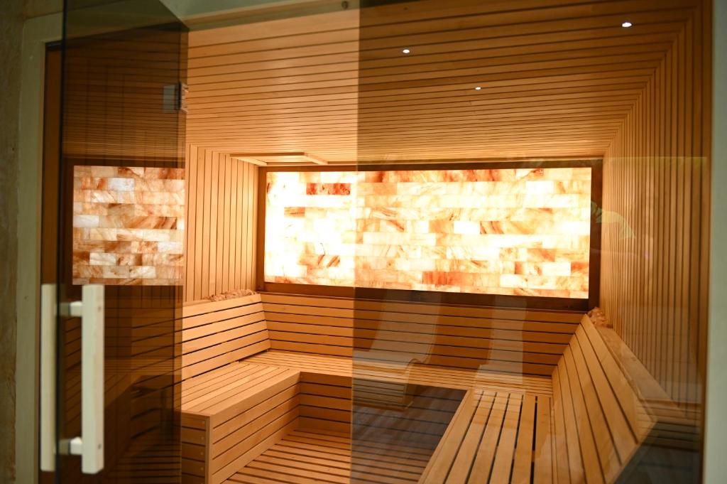 Hotel Onufri — Spa in Golem, Tirane
