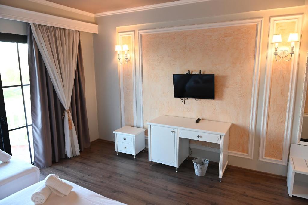 Hotel Onufri — Hotel rooms in Golem, Tirane