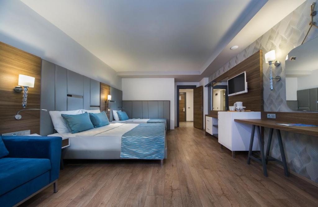 Eftalia Ocean — Hotel rooms in Turkler