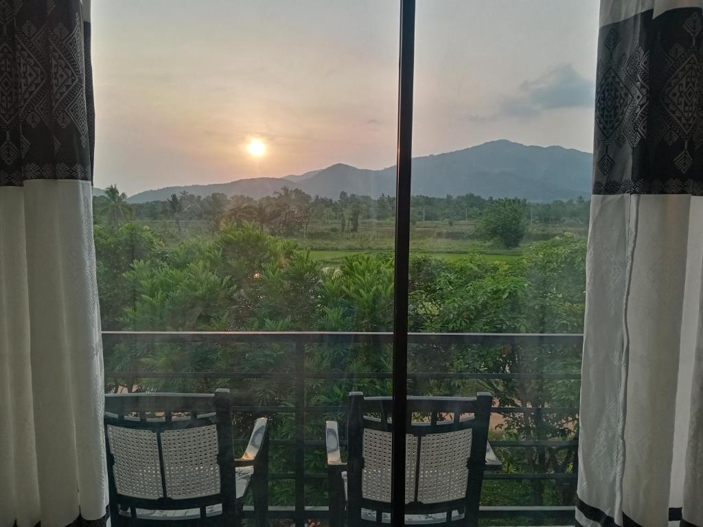 Ridge Boundary View, Dambulla