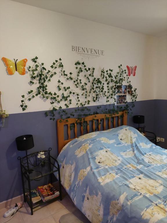 Maison jaune, Villemus