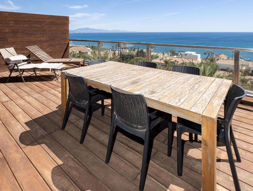 Punta Paloma 2364 Sea View Penthouse in Manilva, Costa del Sol - 2