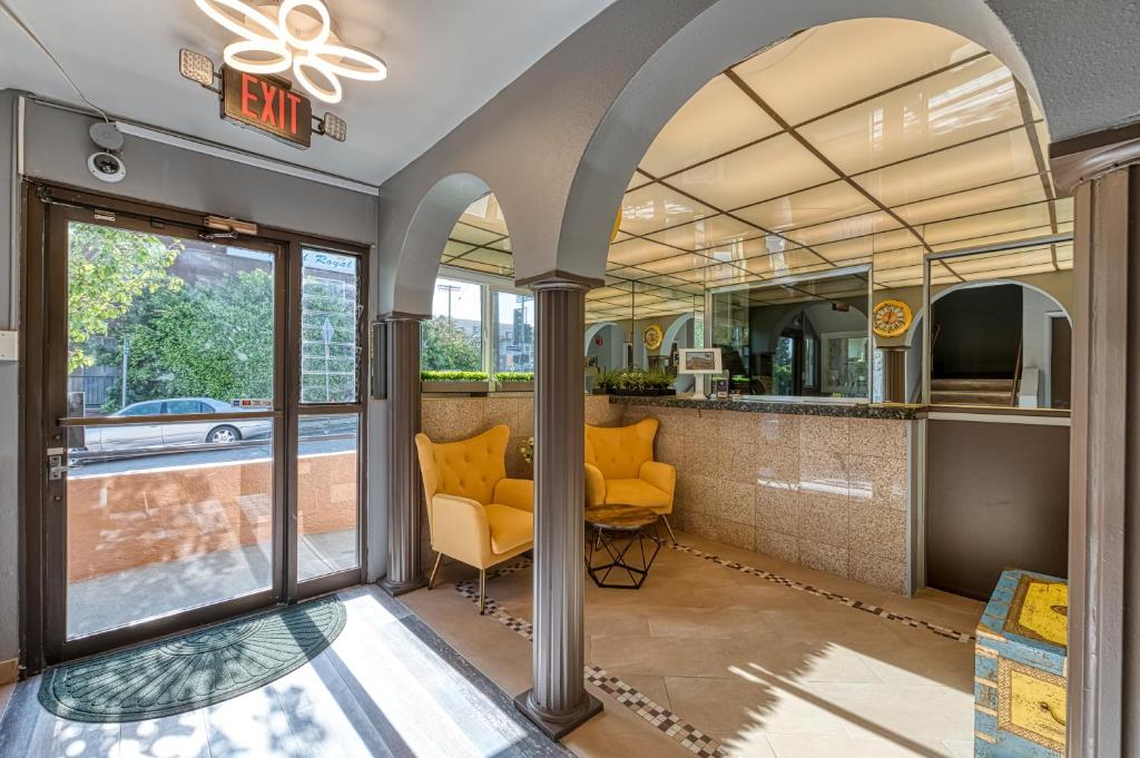 La Mirage Inn - Hollywood photo