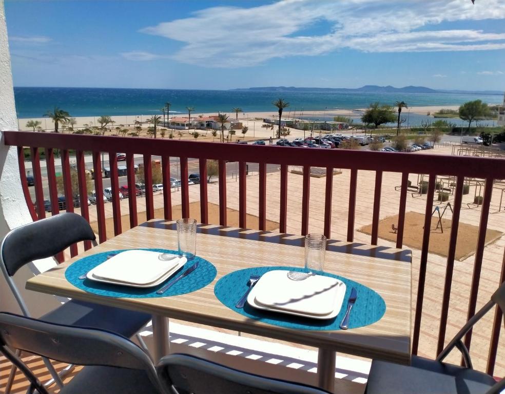 Blue Butterflies Studio, Empuriabrava