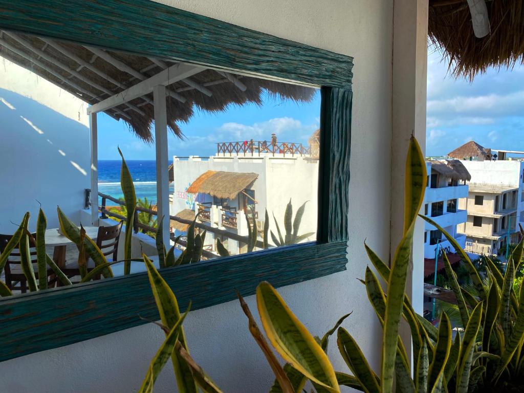 Anacapri Suite - 4th Floor Penthouse Beach Front, Mahahual