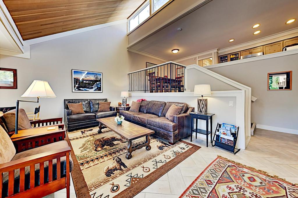 West Shore Manor