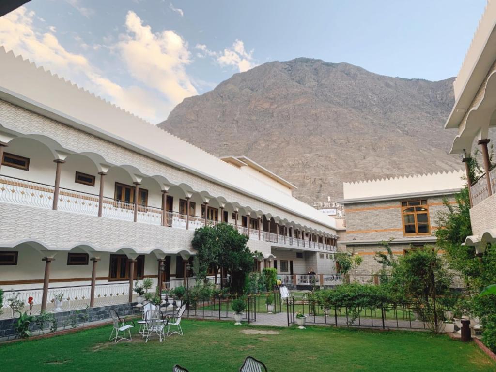 Park Hotel Gilgit 外観