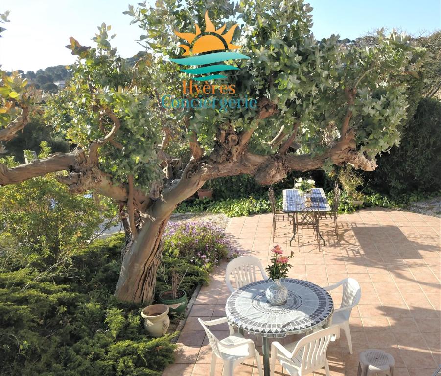 Giens RDJ T3 indépendant Terrasse vue Mer BY HC - 5
