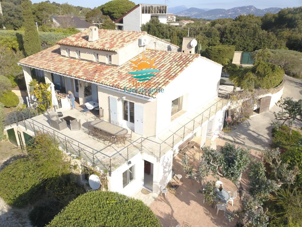 Giens RDJ T3 indépendant Terrasse vue Mer BY HC - 3