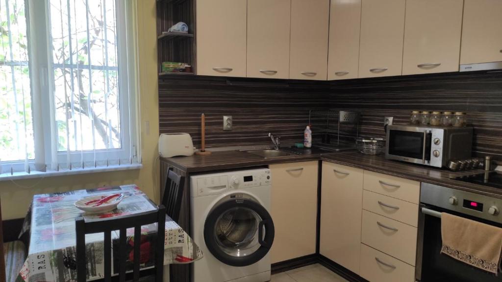 Apartment Lazur Karlovo 8 street free parking 전경