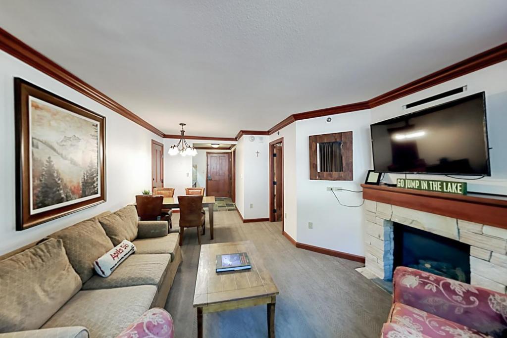 Resort at Squaw Creek's 319, Olympic Valley