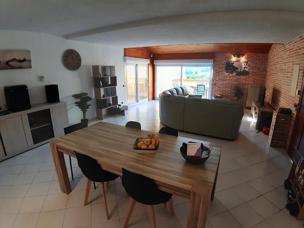 Superbe appartement de 94m2 avec vue sur le Fort St Elme - 5