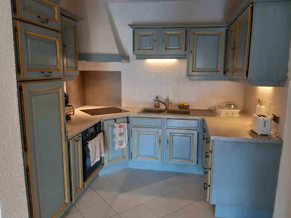 Superbe appartement de 94m2 avec vue sur le Fort St Elme - 4