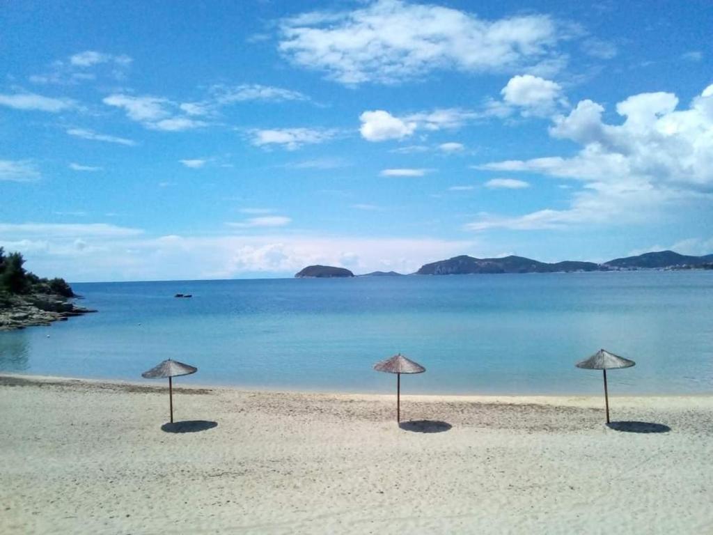Seascape Villa photo